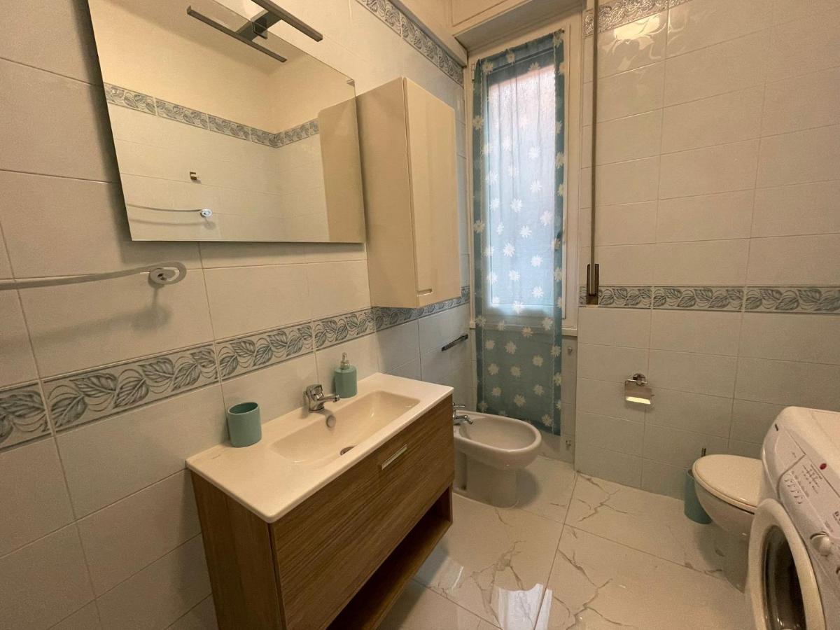 Wh - Dolce Vita - Bilocale - 5 Minuti Dal Centro - Parcheggio Gratuito - Wifi Сан Ремо Екстериор снимка