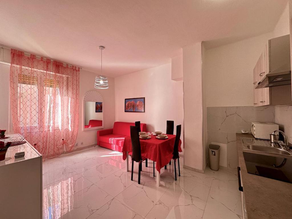 Wh - Dolce Vita - Bilocale - 5 Minuti Dal Centro - Parcheggio Gratuito - Wifi Сан Ремо Екстериор снимка